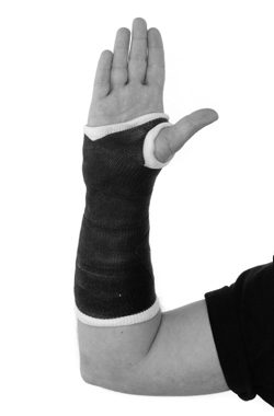 Bring all fingers back together