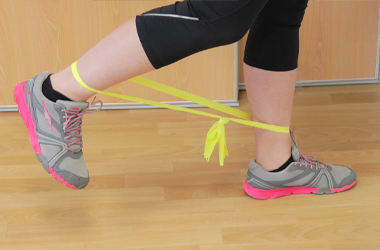 Taking the leg backwards - side view