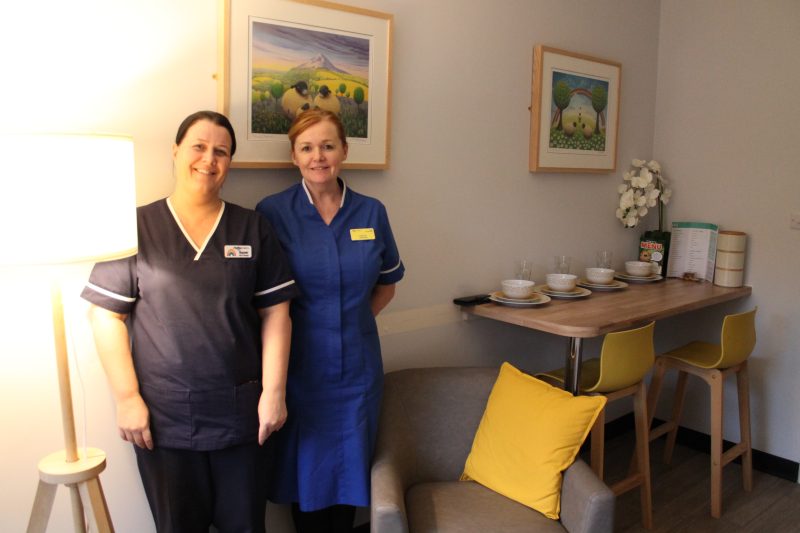 This image has an empty alt attribute; its file name is Cathy-Brammer-and-Naomi-Hewett-in-the-Breathing-space-2-1-800x533.jpg