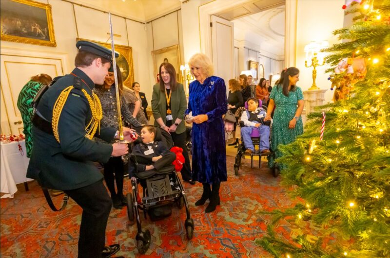 Lenny decorating the tree at Clarence House with Helen. Photo credit Ian Jones