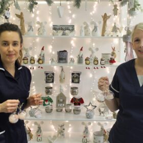 Laura Devereux Macmillan palliative support sister and specialist palliative care nurse Sarah Truman holding the ‘love baubles’