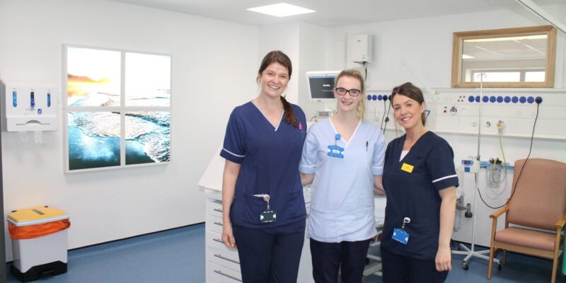 Patients recovering from surgery at The James Cook University Hospital are now benefiting from a newly refurbished post anaesthetic care unit (PACU).